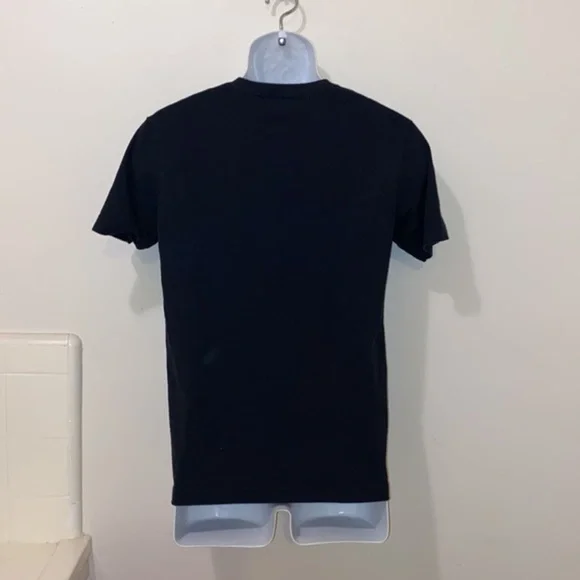 Unisex UNIQULO x Disney “Magic For All” Collaboration Mickey Tropical Sunset Tee - Picture 7 of 9